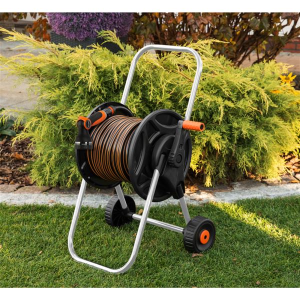 Pojizdný vozík BLACK LINE s 1/2" 20 m hadicí, pistolí a konektory